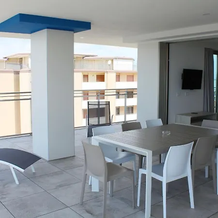 Апартаменты Flat Steps From The